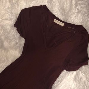 Maroon tee shirt